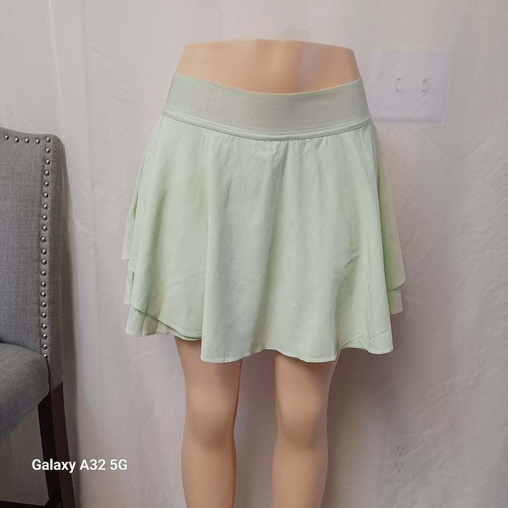 Lululemon Athletica Green Mini Skater Skirt Casual Size 6 - Picture 3 of 11